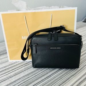 Michael Kors - Men’s Utility Crossbody Bag